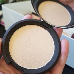 Becca Moonstone Highlight
